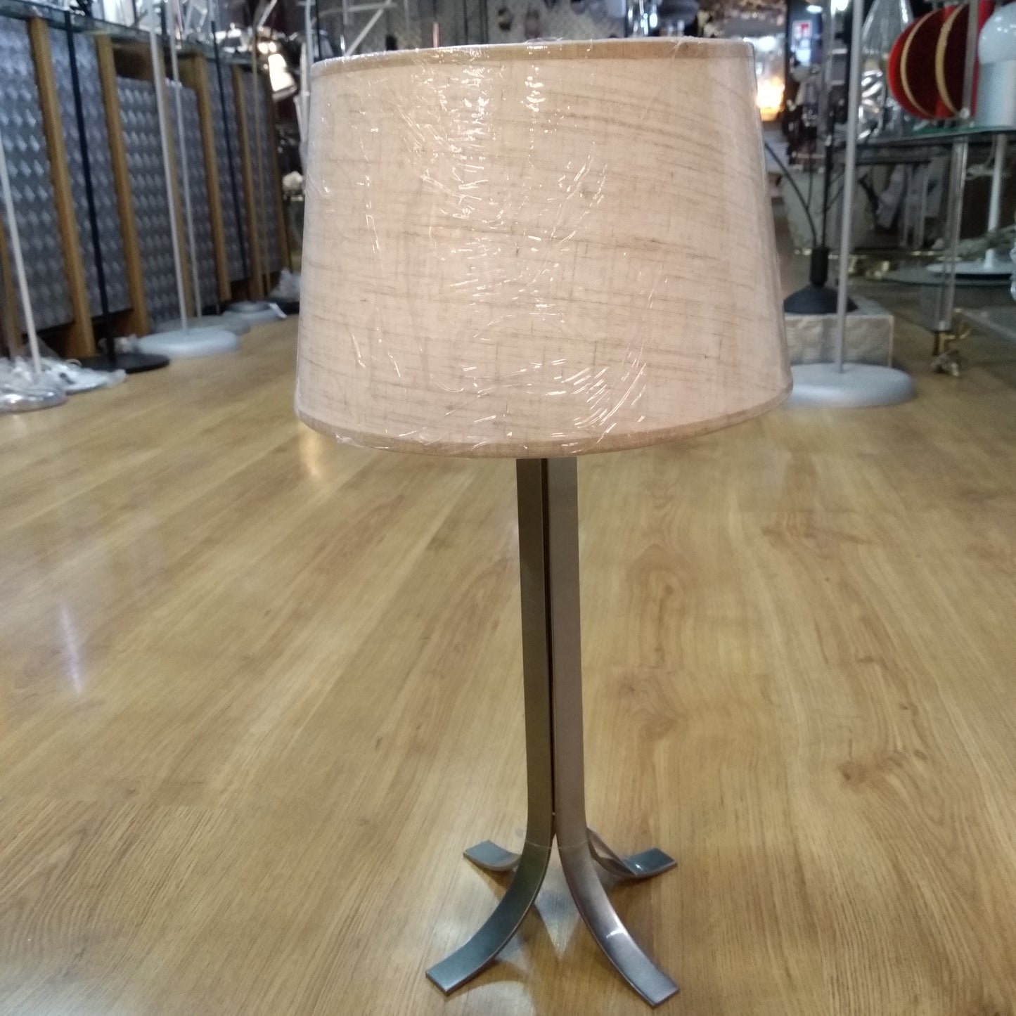 Lámpara de mesa Fosh Modi